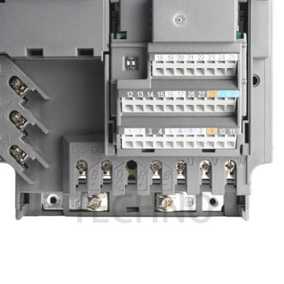 6SE6440-2UC12-5AA1 เครื่องขับเคลื่อนความถี่แปรเปลี่ยนระยะ ODM