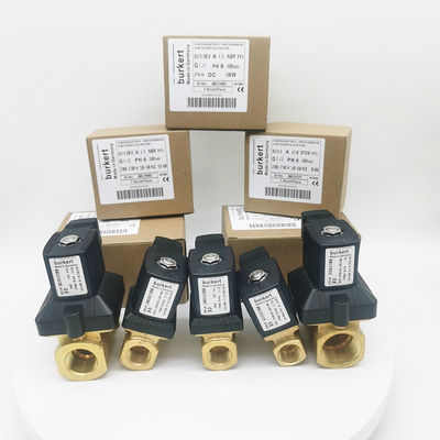 220V Burkert Solenoid DC Voltage Valve ระยะความดัน 0-10 บาร์ '00126201