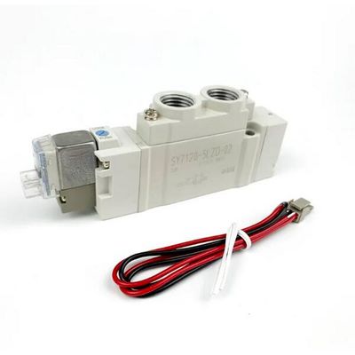 SY7120-5LZD-C4 ปั๊มซอลีนอยด์วาล์ว SMC การสัมผัสเดียวขนาด Port Ø4 DC24V 2 ตําแหน่งเดียว