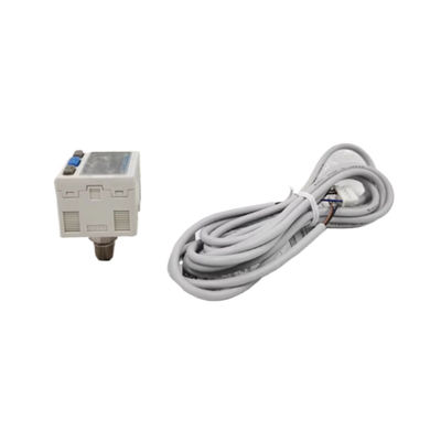 ZSE30AF-01-P SMC เครื่องปรับความดันดิจิตอล เครื่องปรับความดันประกอบ R1/8 จอแสดงสี 2 สี PNP Open Collector 1 Output