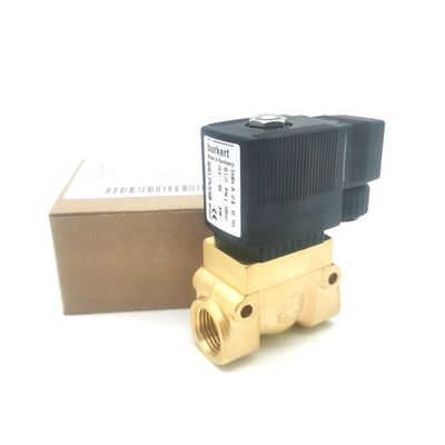 00134237 6013ประเภท Burkert วาล์วไฟฟ้าแม่เหล็ก G1/8 DC24V กรอบทองแดง NC FKM Seal