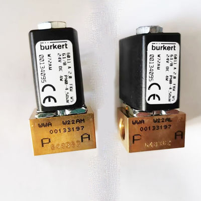 วาล์วซอลีนอยด์อุตสาหกรรม Burkert พร้อมป้าย NBR 00126342 00126343 00126345