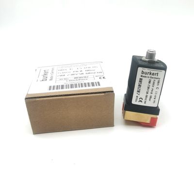 00295636 วาล์วไฟฟ้า Burkert G1/2 2/2 เปิดปกติ 12 หลุมระบาย FKM วาล์วเหล็ก AC220V 1-32bar