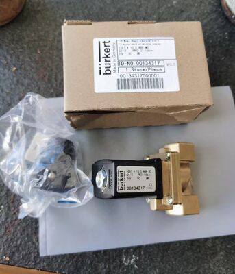 2/2 ทางปกติปิด BURKERT 00221881 G3/4 โซลินอยด์วาล์ว AC24V ระบบอัตโนมัติ