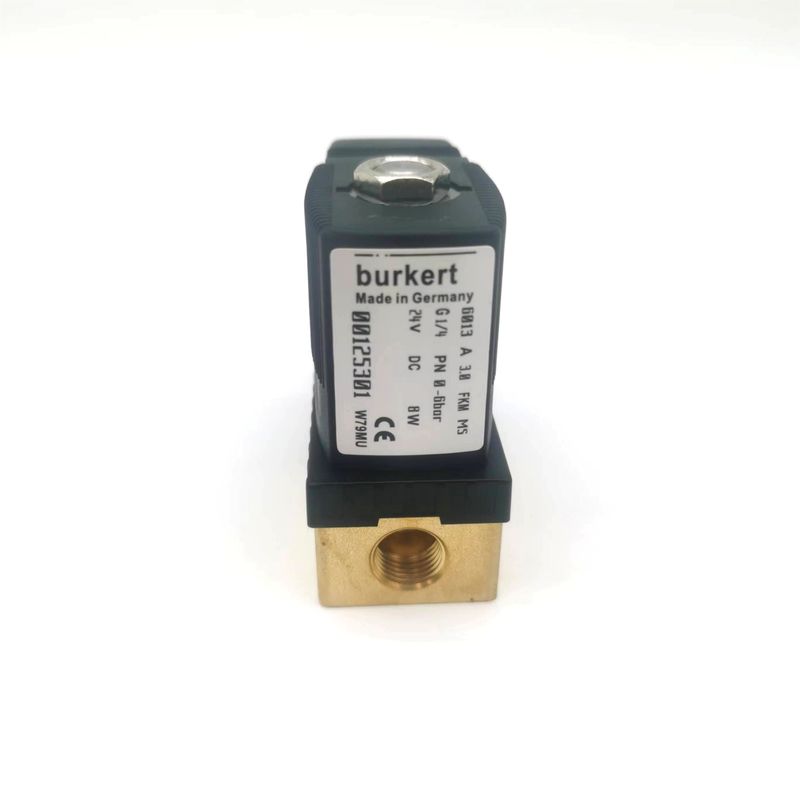 วาล์วน้ํา 00126195 Burkert 6014 D เปิดปกติ G1/8 1.5 หลุมไหล